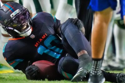 New Image Shows Tyreek Hill’s Bone Popping Out Of His Leg After Nasty Stomach-Turning Injury [PHOTO].k