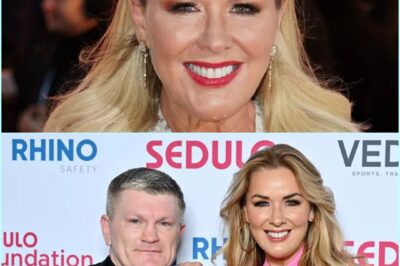 SH0CK: Claire Sweeney divides fans as she reveals her Christmas tree is up