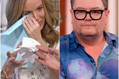 SHE BROKEN: BBC show is suddenly halted as Alan Carr rushes in to comfort a teary Amanda Holden… a raw on-air moment that threw everyone off and stopped the studio in its tracks.k
